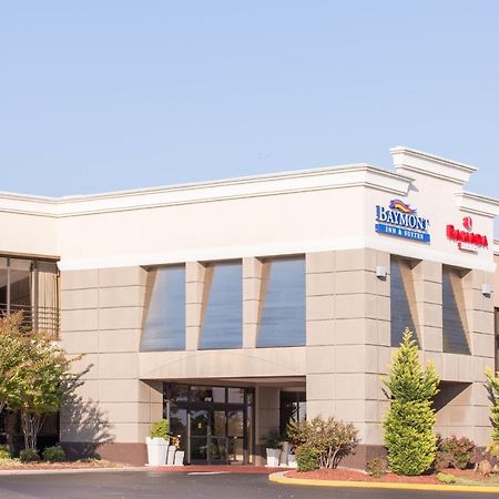 Baymont By Wyndham Fayetteville Fort Bragg Area Extérieur photo