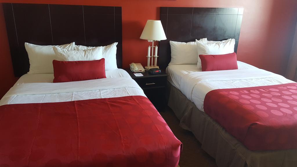 Baymont By Wyndham Fayetteville Fort Bragg Area Extérieur photo