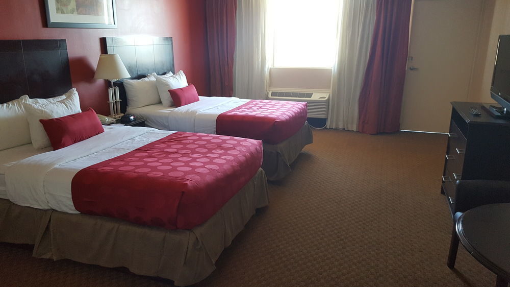 Baymont By Wyndham Fayetteville Fort Bragg Area Extérieur photo