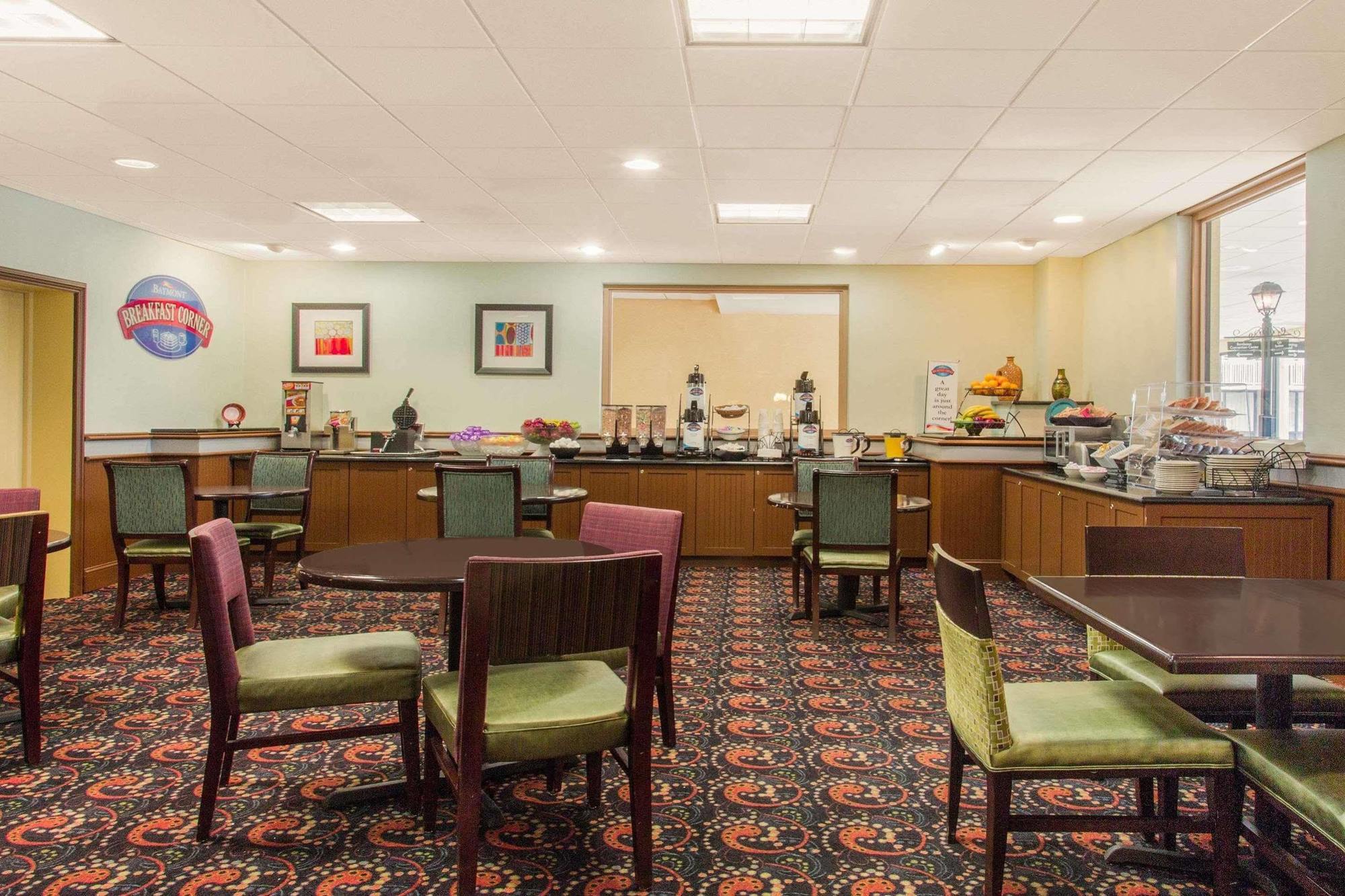 Baymont By Wyndham Fayetteville Fort Bragg Area Extérieur photo