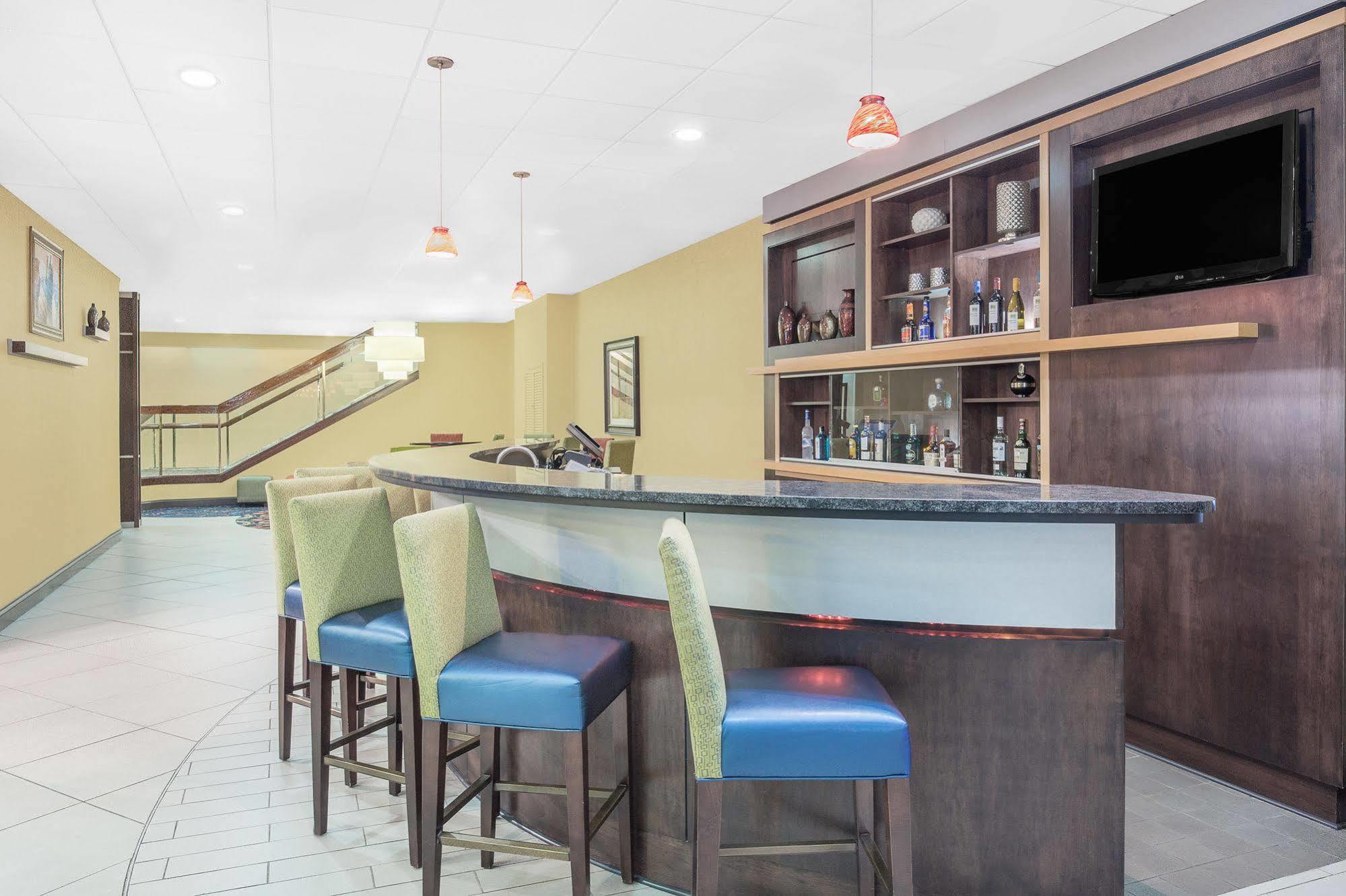 Baymont By Wyndham Fayetteville Fort Bragg Area Extérieur photo